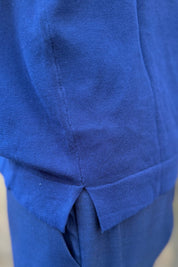 Polo con Zip Blu - dettaglio spacco
