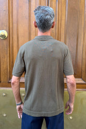 Polo con Zip Verde Militare - dettaglio fondo