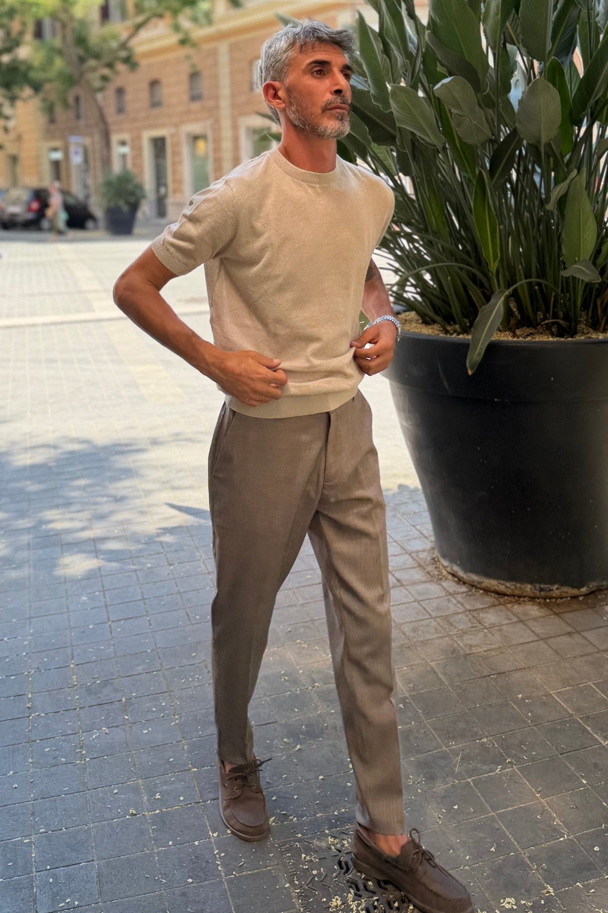 T-shirt Misto Lino Beige - look completo frontale