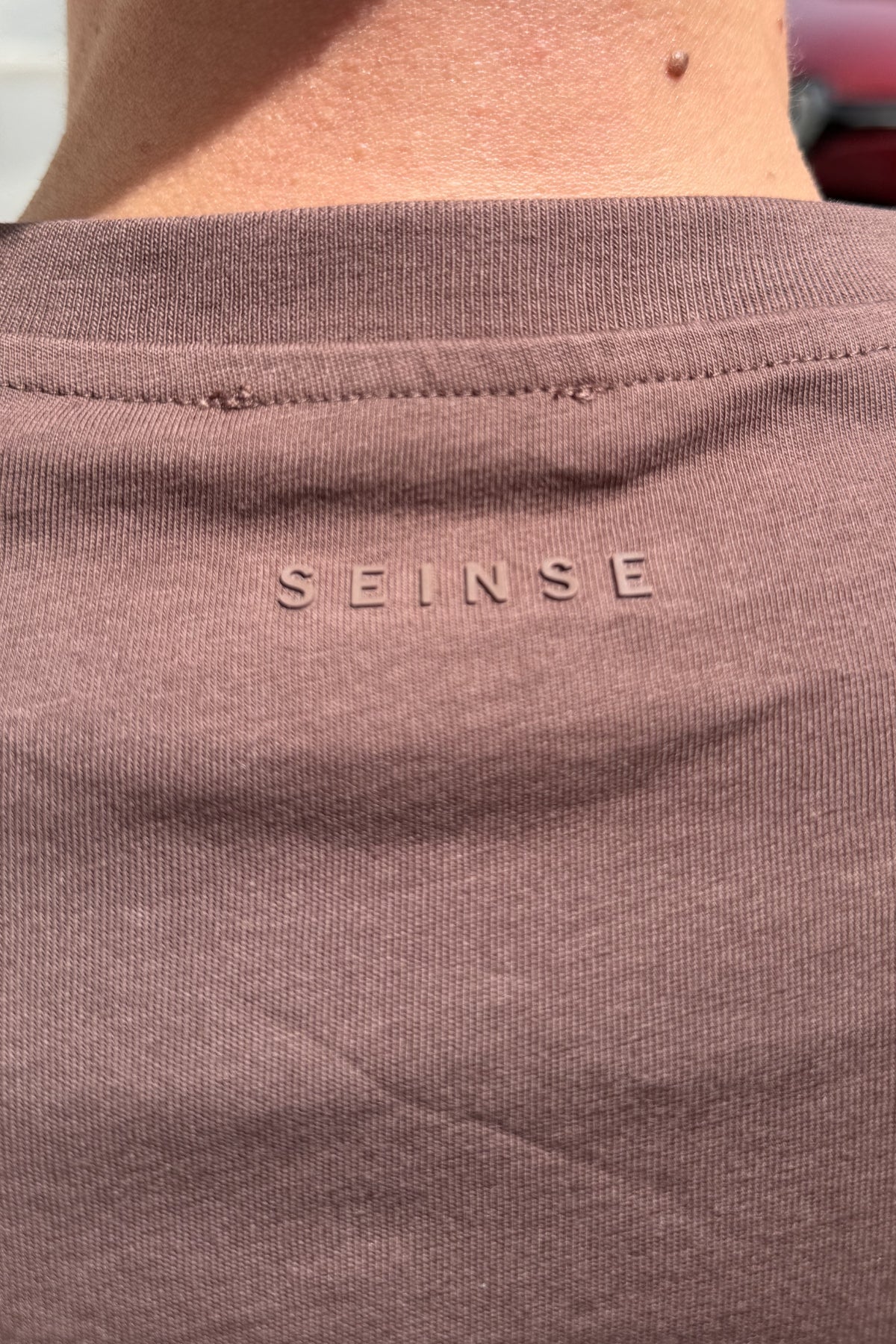 Seinse - T-shirt Ricamo con Taschino mocha
