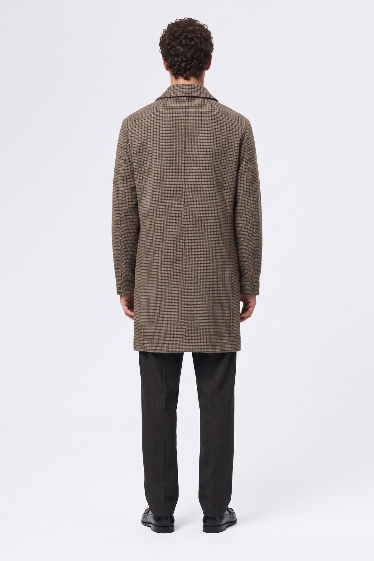 Cappotto pied-de-poule - modello frontale full body
