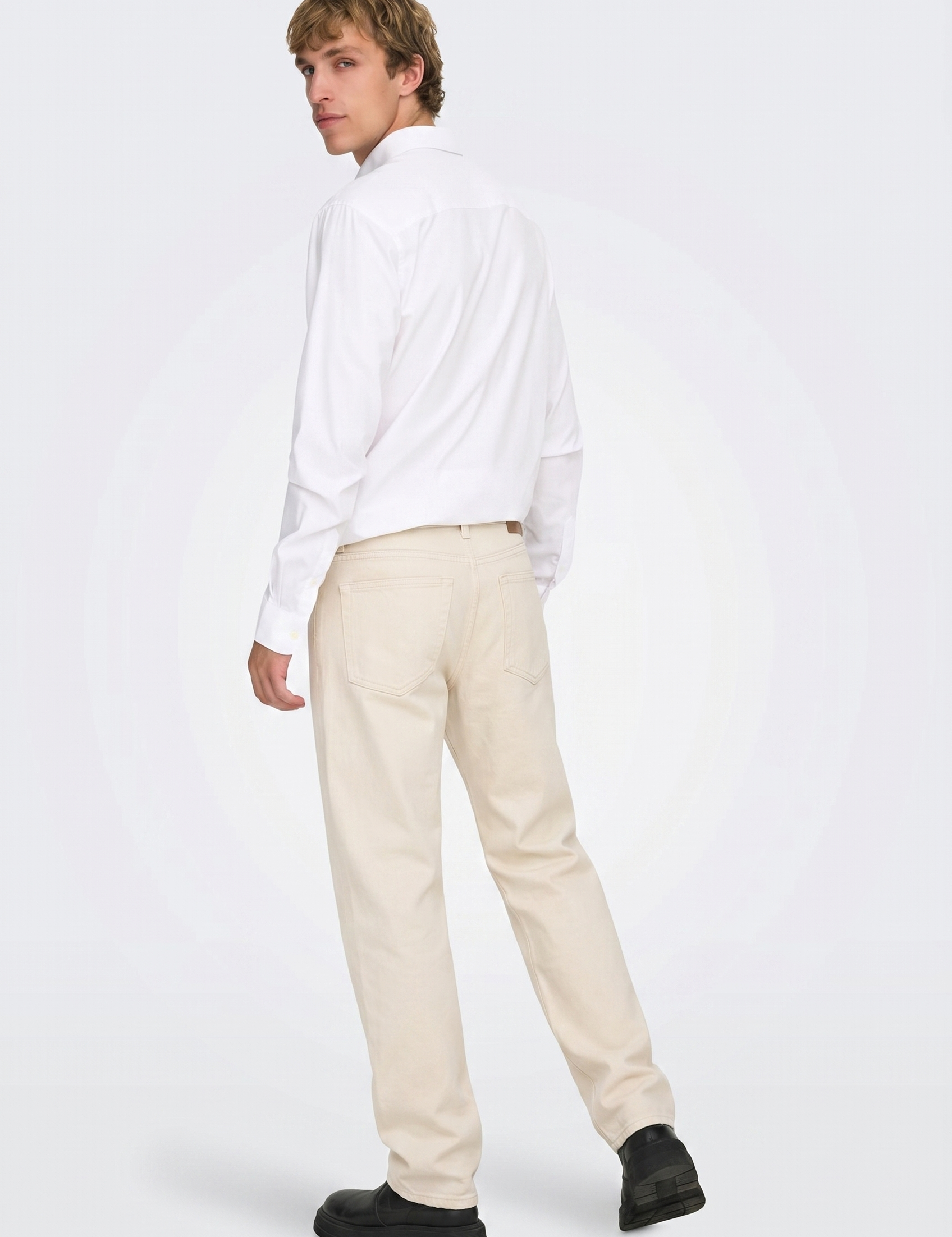 hf_20260522_092603_ab39e1c0-82af-4bd6-99b1-e8c6d1b39af1.png