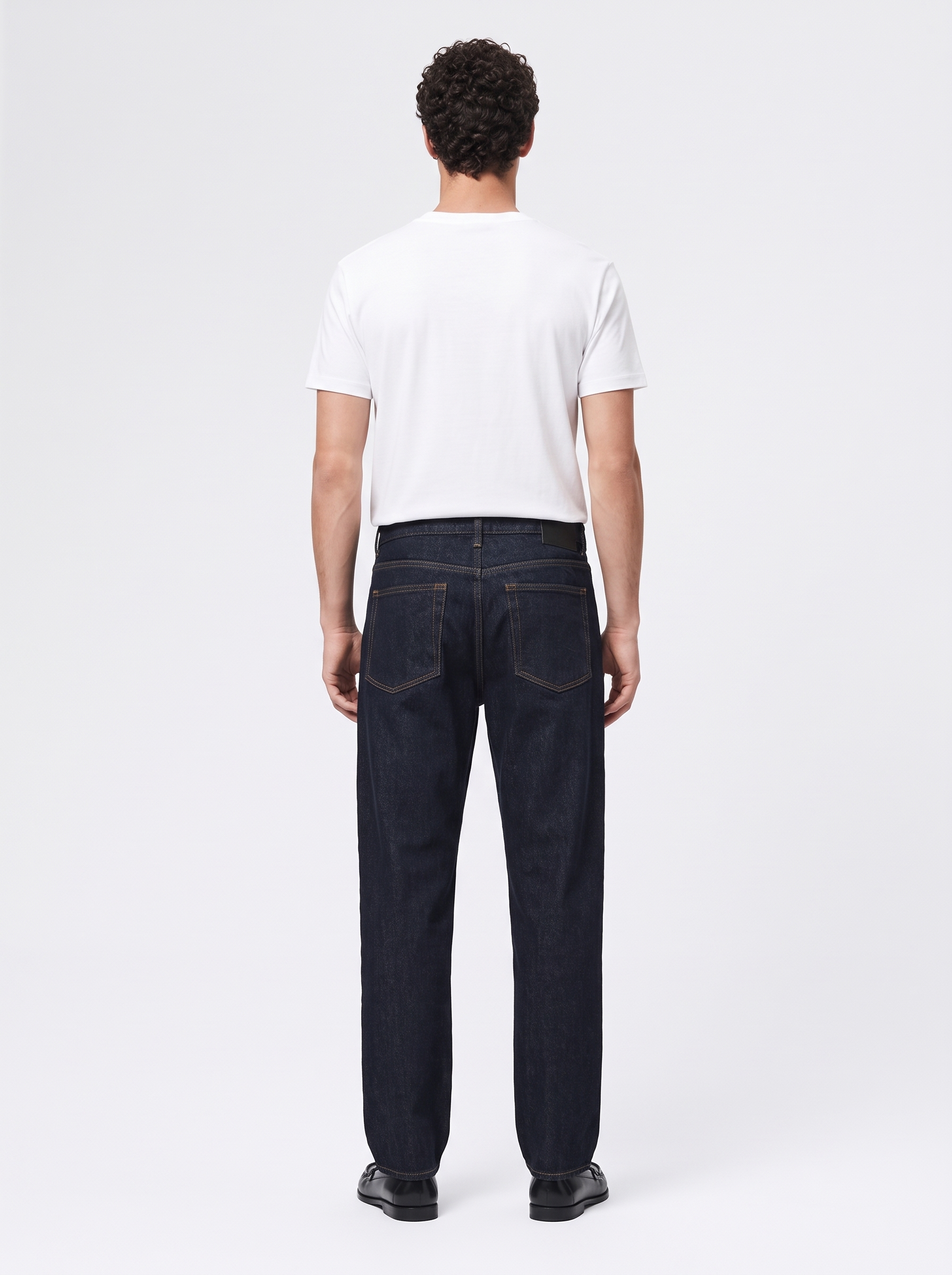 ONSEdge Straight Jeans - modello di spalle full body